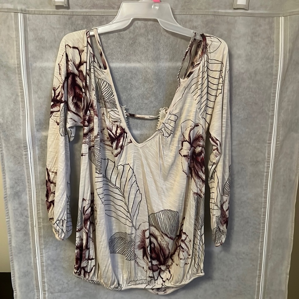EUC🔹️Free People Off the shoulder, low back top size S
